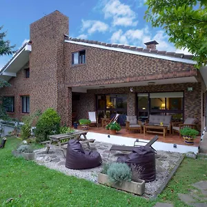 https://menditxo-eder-rooms.basquecountryhotels.org